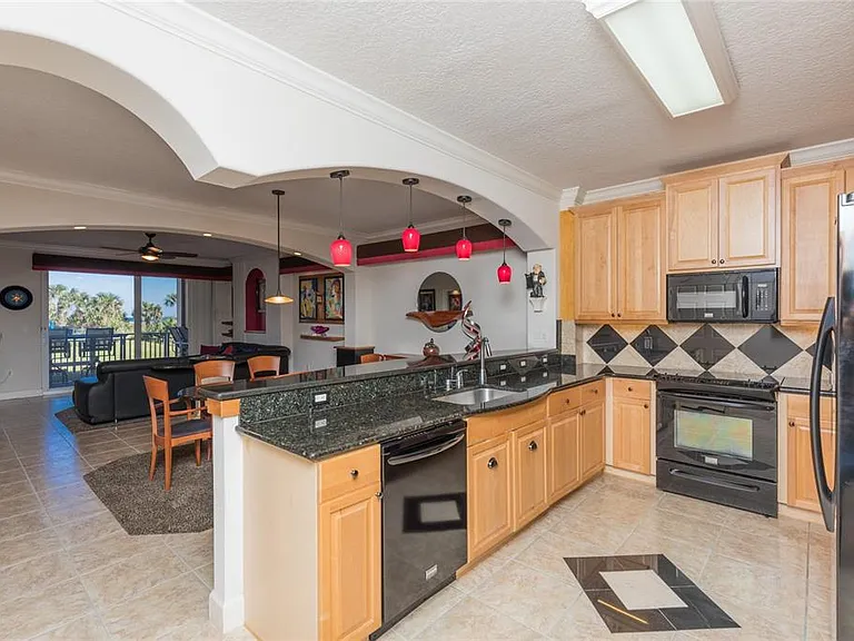 80 Surfview Dr #103 — Photo 9