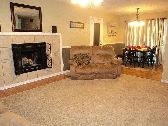 4th image of 1543 Johnson St