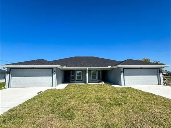 2305-2307 Dogwood AVE N, LEHIGH ACRES, FL 33971