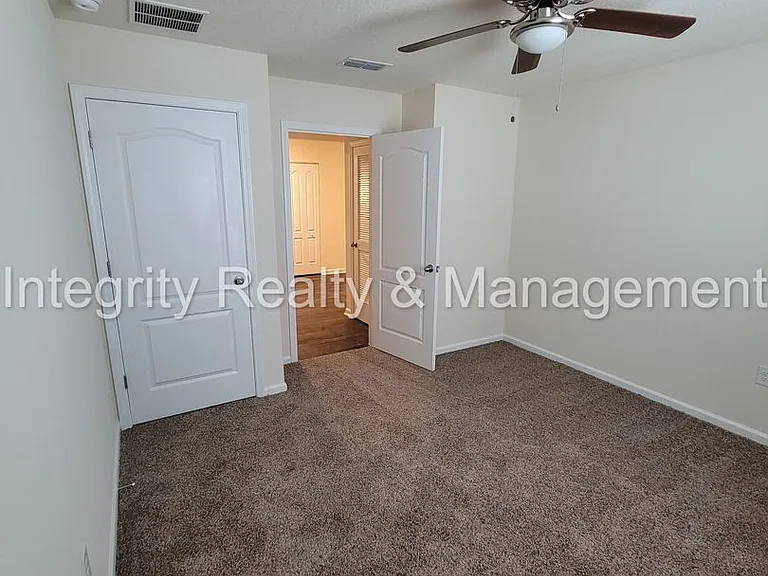 6137 Black Stallion Dr — Photo 24