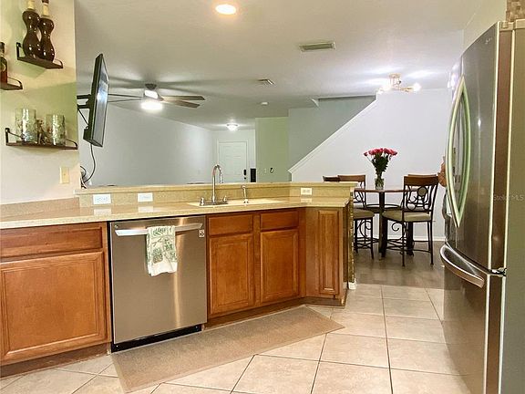 3rd image of 1529 Water Terrace Ln
