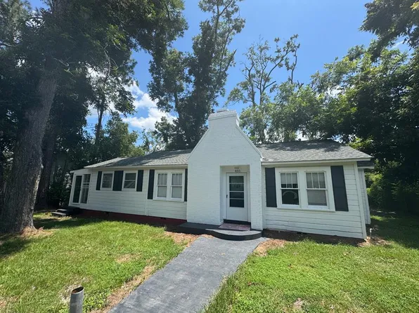 485 Sibbett Ave, Douglas, GA 31533