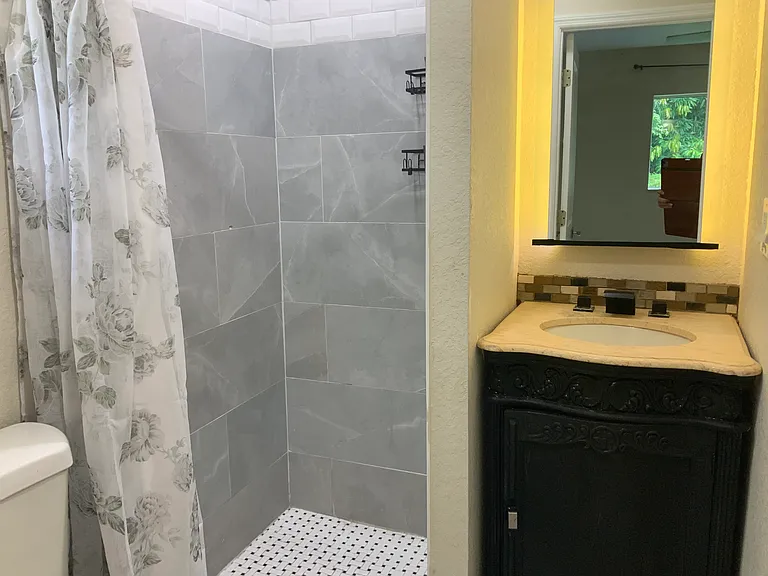 2161 NW 29th Ave — Photo 13