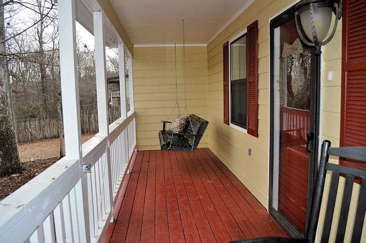 1st image of 811 Dayton Dr