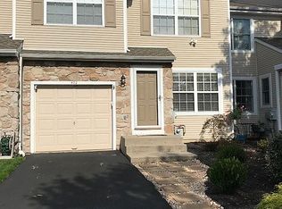 402 Mahogany Walk, Newtown, PA 18940