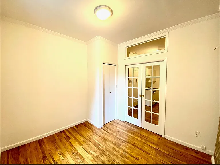 243 E 39th St #1B — Photo 4