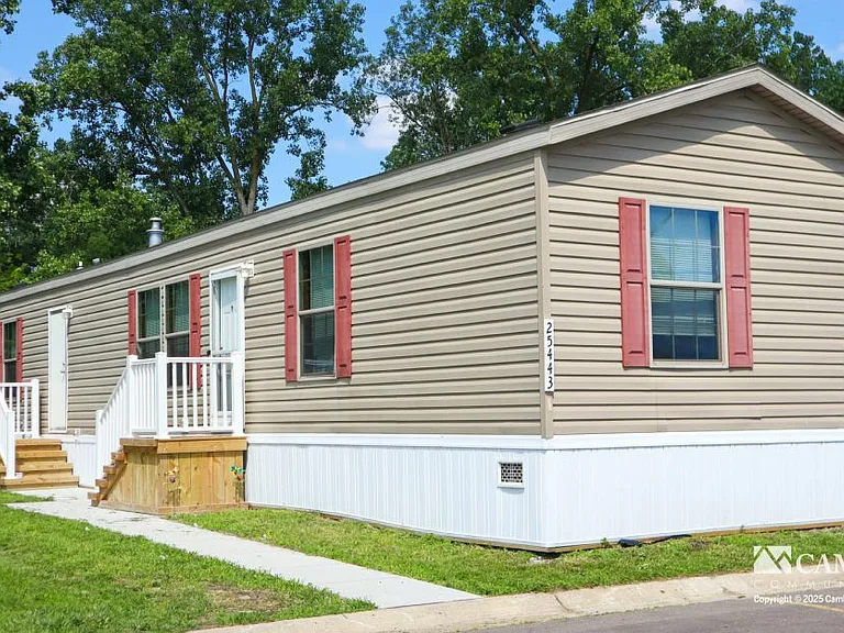 3193 E Ten Mile Rd — Photo 3