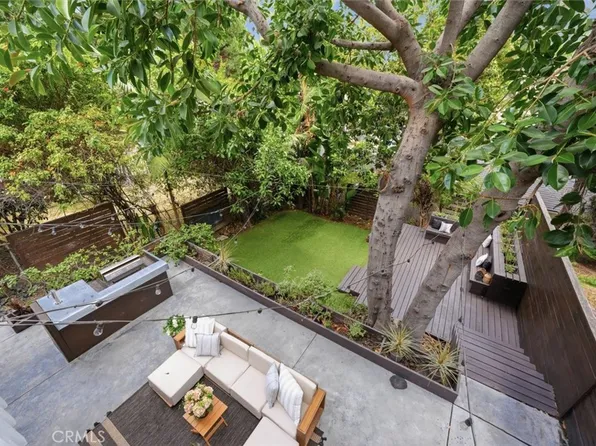 2448 Riverside Pl, Los Angeles, CA 90039