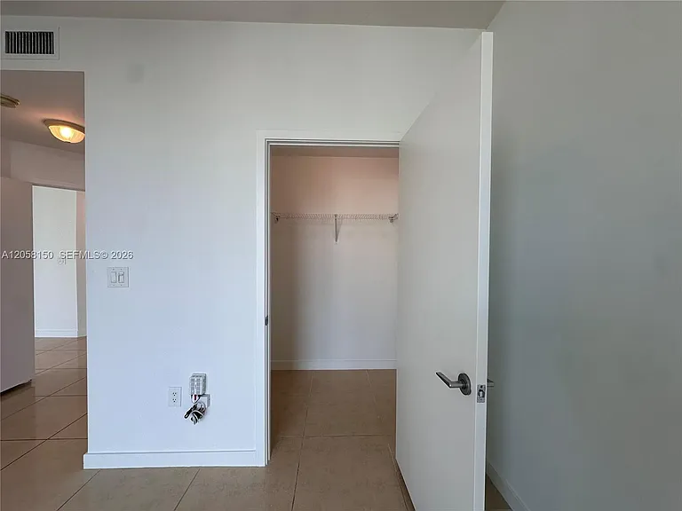 1111 SW 1st Ave #1525 — Photo 19