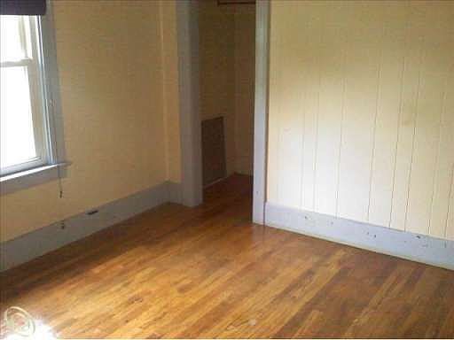 4th image of 1610 Pettibone Ave