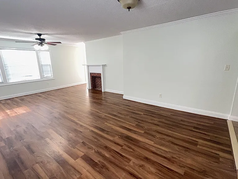 808 S 10th St — Photo 5