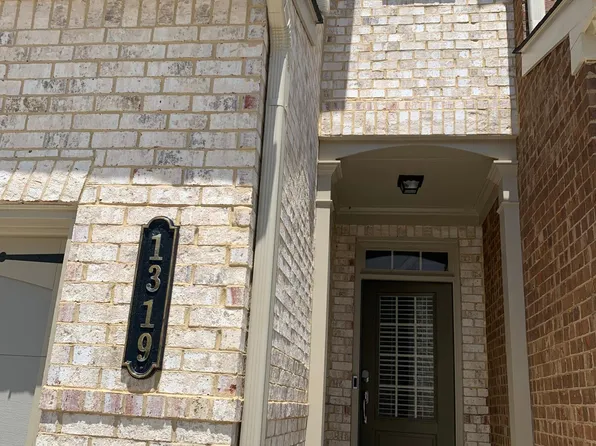 1319 Elderwood Way, Cumming, GA 30041