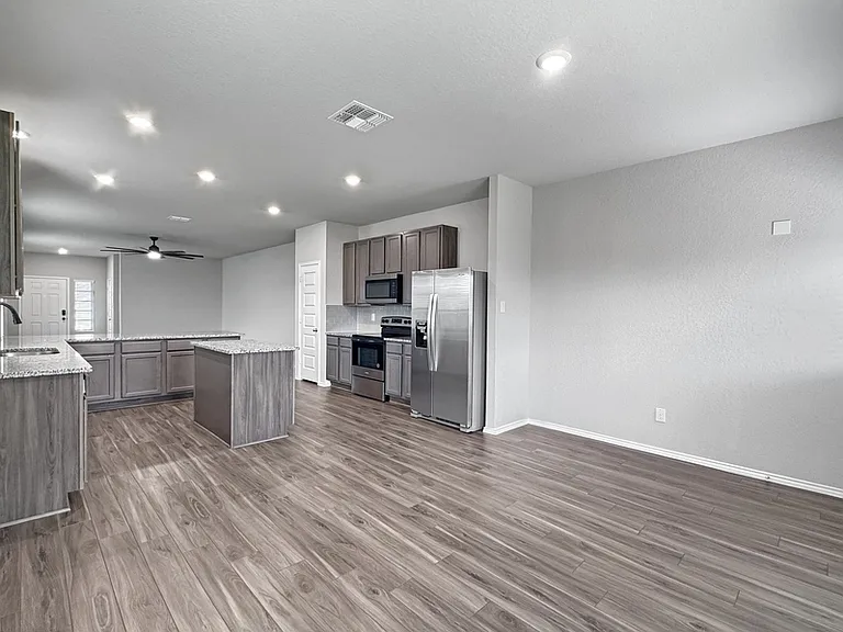 249 Antelope Valley — Photo 18