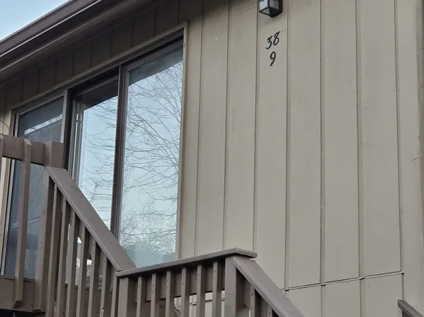 38 Bermuda Colony APT 9, Fox Lake, IL 60020