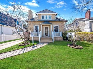 694 Adele Pl, Baldwin, NY 11510