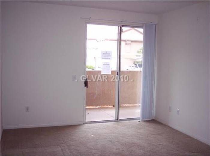 2nd image of 315 Harrison Ave