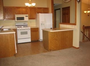 370 Lakeview Ave, Tonka Bay, MN 55331