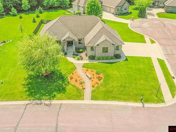 3rd image of 148 Creekside Dr