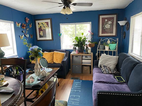 3rd image of 1017 Magnolia Ave #41