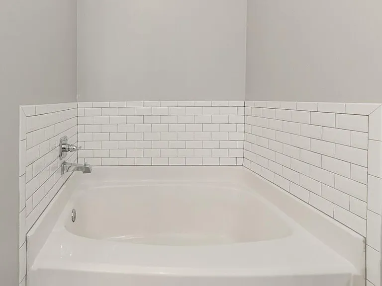 Tub in master bathroom