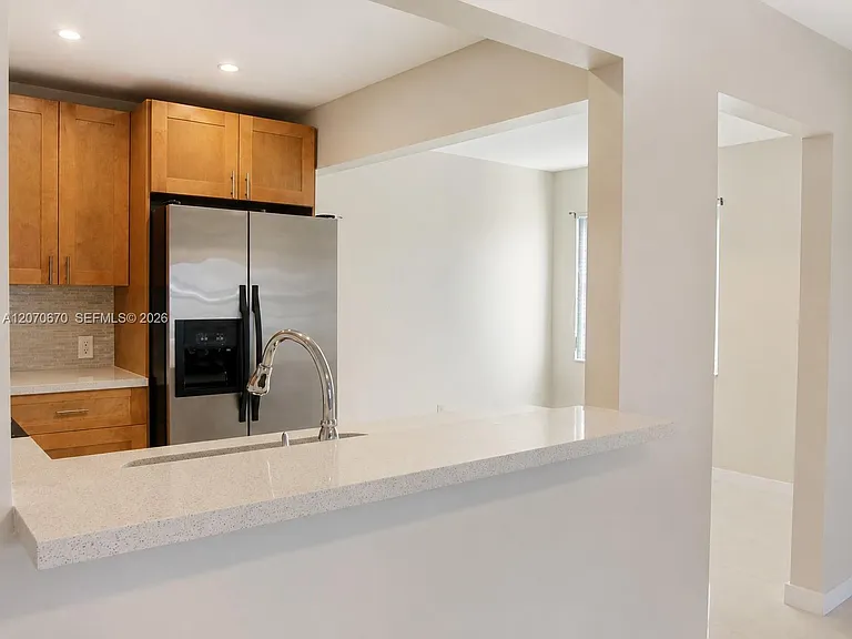 454 NE 210th Circle Ter #202-7B — Photo 6