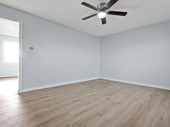3rd image of 180 Jefferson Ave