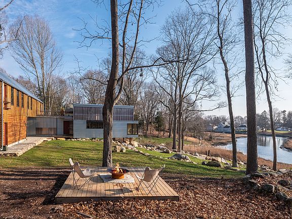 99 Meadowbrook Road