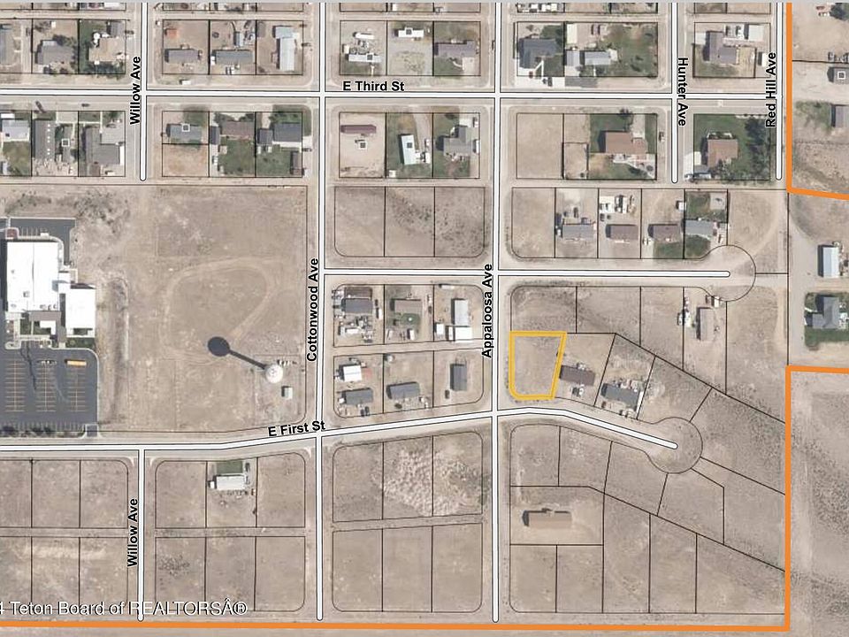 1st image of E 1st St