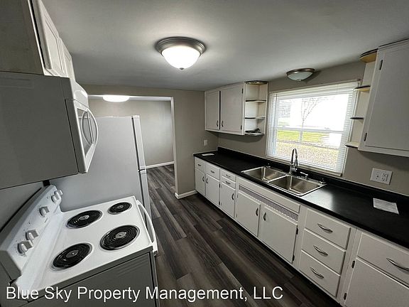 2nd image of 3205 E Grays Ct