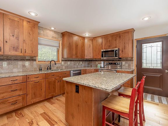 5th image of 42635 Judson Bottom Rd