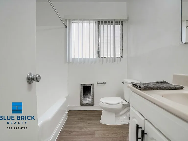 12310 Chandler Blvd #41 — Photo 10