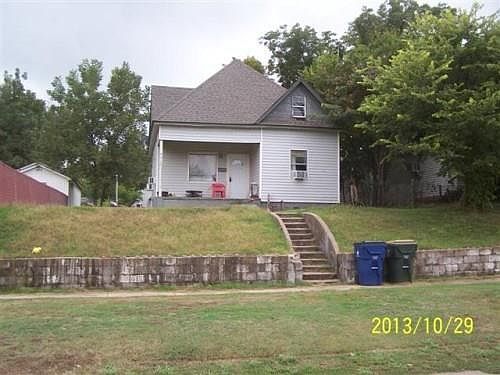1st image of 915 W Colorado Ave