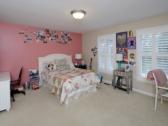 Bedroom 1 w/t private bath 