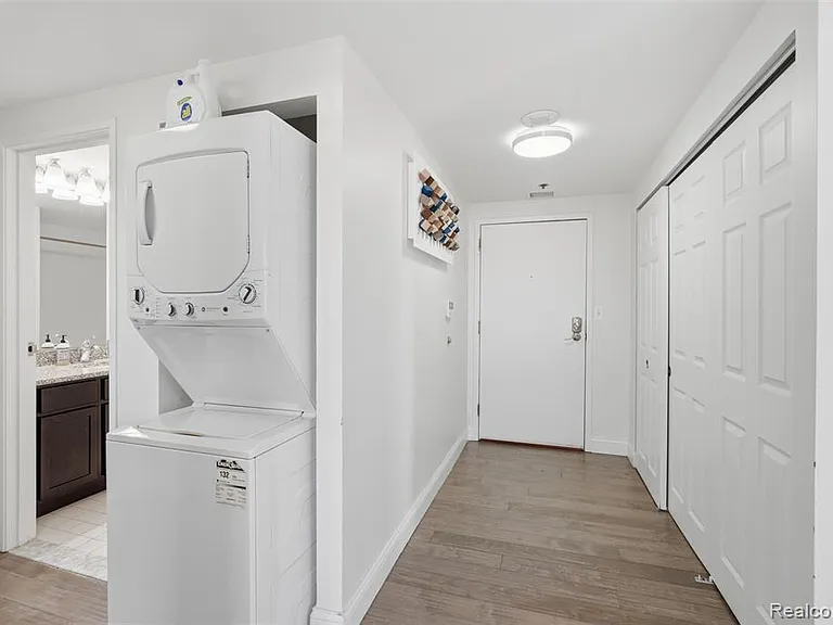 250 E Harbortown Dr #404 — Photo 17