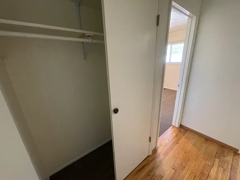 950 S Sweetwater Dr #950 — Photo 20