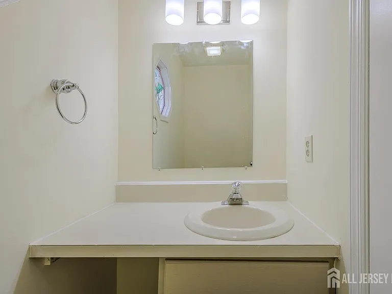 139 Baron Ln — Photo 8