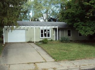 1013 Holiday Dr, Danville, IL 61832