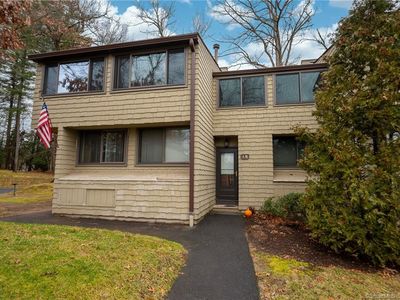 1 Gillette Ct #B, Simsbury, CT, 06070
