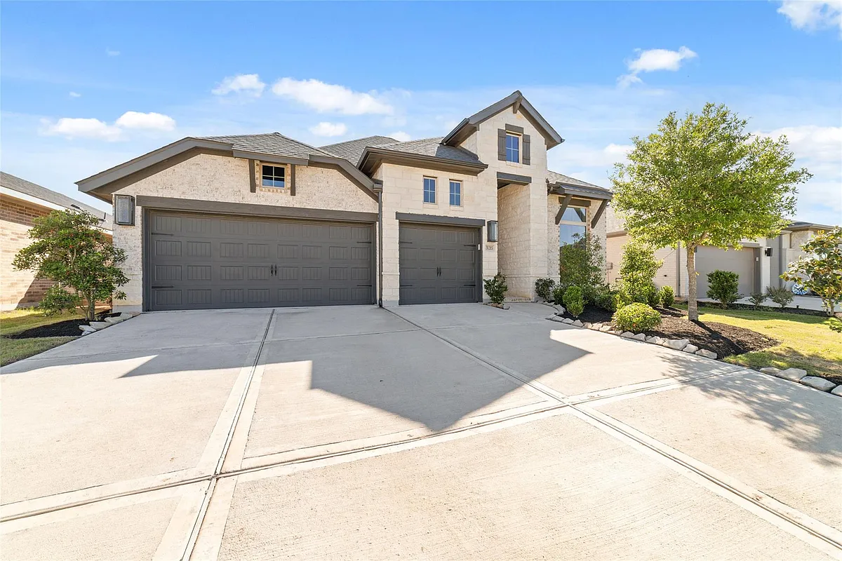 Building Photo - 31215 Crescent Hill Dr