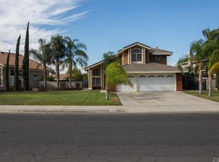 2933 Oakbrook Dr, Riverside, CA 92503