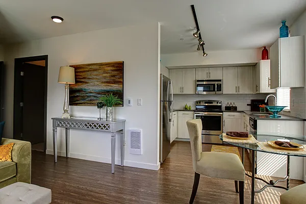 Greenwood Place Apartments — Photo 36