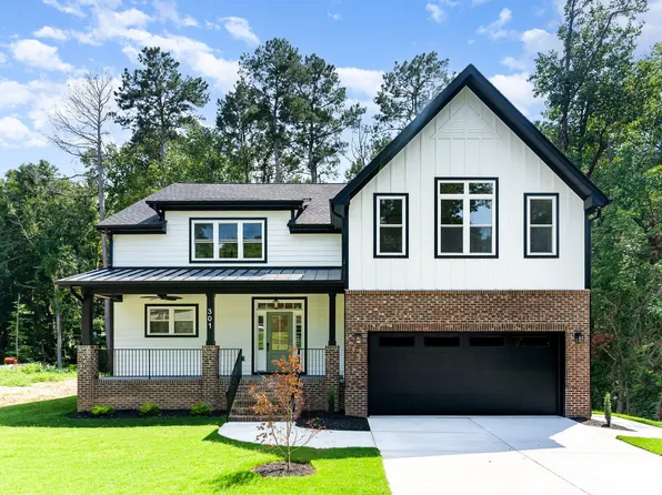 301 W College St, Louisburg, NC 27549