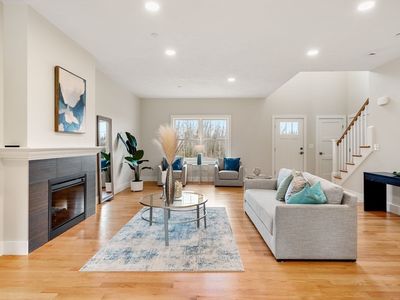 19 Brightstone Way #16, Sandown, NH, 03873
