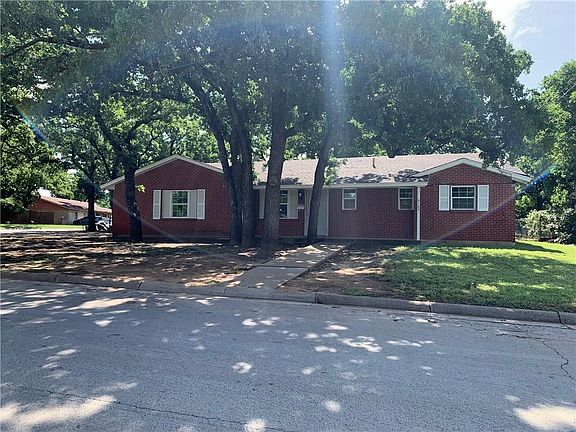 2nd image of 6125 Forest Edge Dr