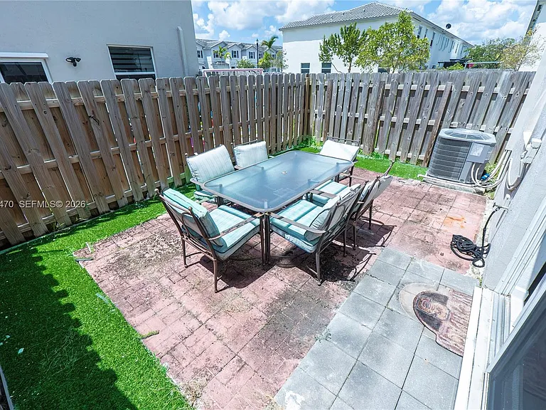 2630 SE 12th St — Photo 25