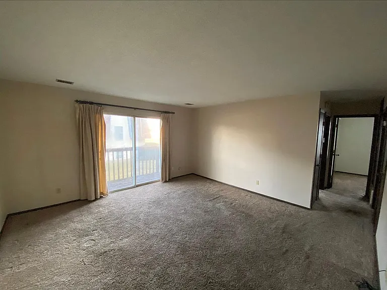 504 S Liberty St #F — Photo 6