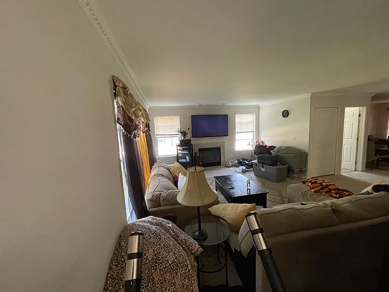 4134 Strathmore Ln — Photo 12