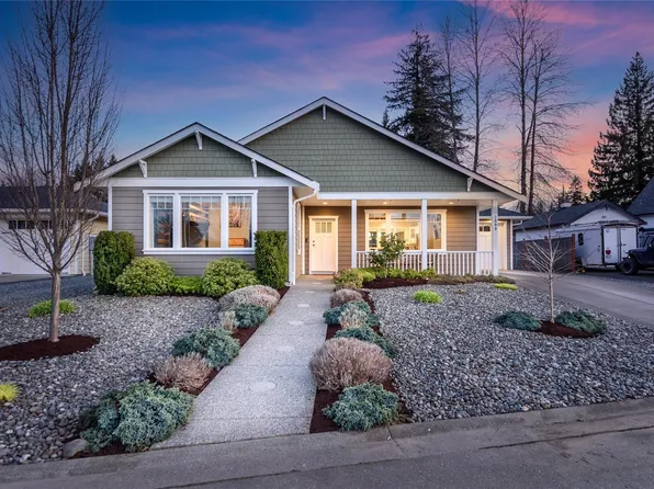 2899 Penrith Ave, Cumberland, BC V0R 1S0