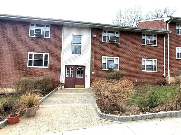 16 Dehaven Drive #2E, Yonkers, NY 10703