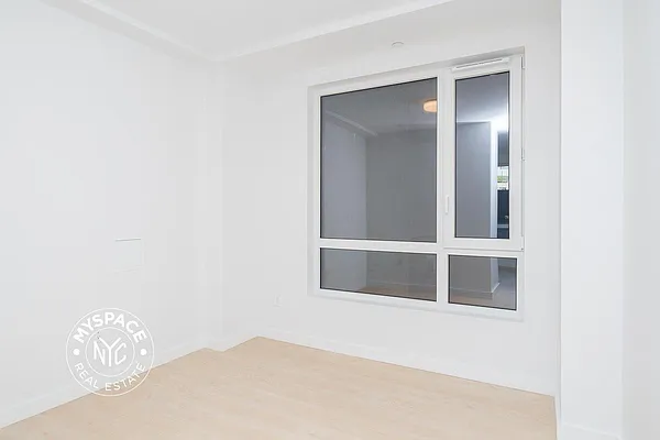 Rented by MySpaceNYC | media 22